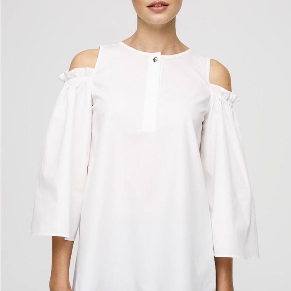 Escada sport 💯 cotton cold shoulder shirt.
